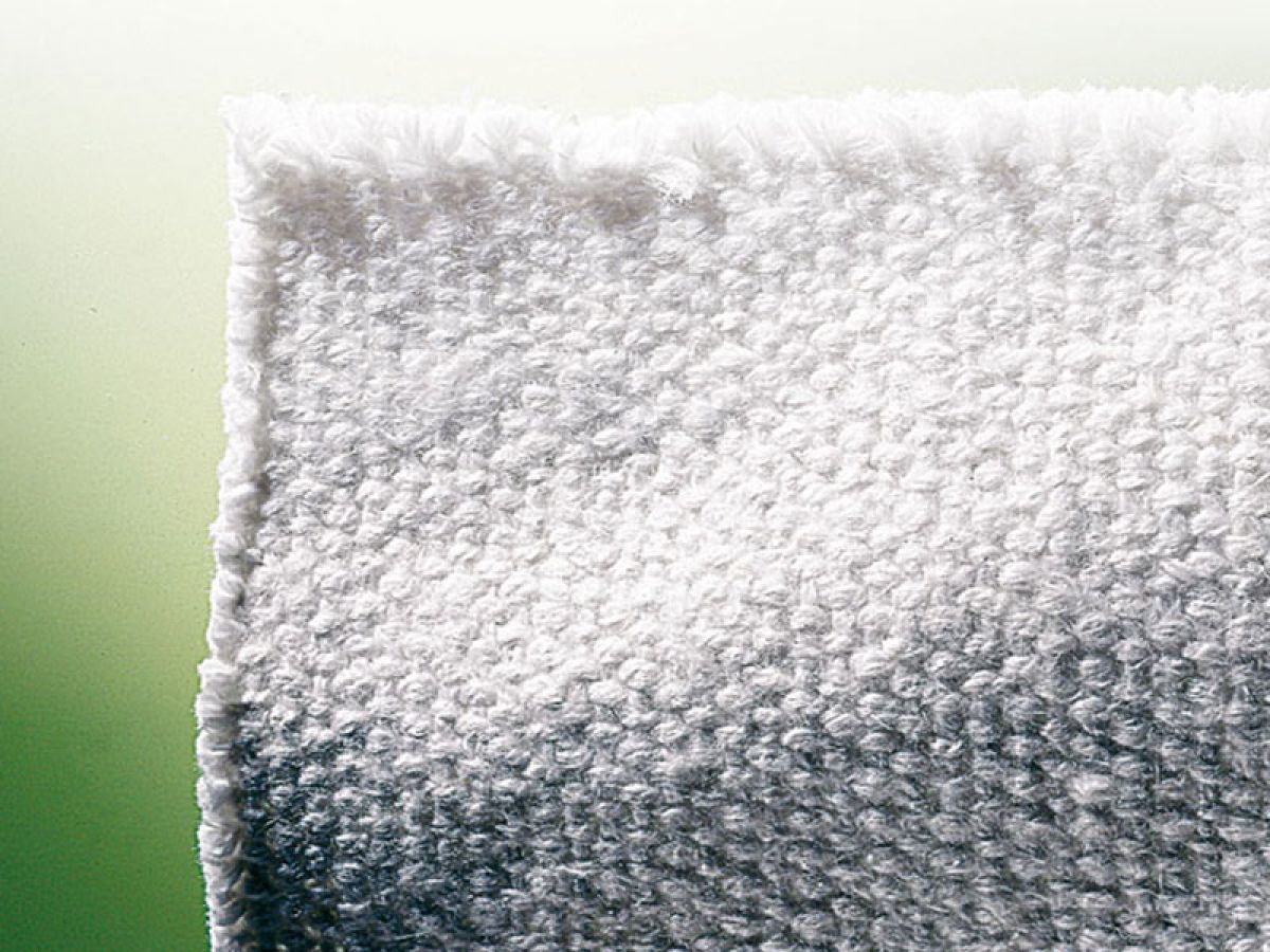 Ceramic Fiber Cloth - 30m X 1m X 2.0mm White Color 1700 Heat Conductivity Fire Retundent Insulation Type For Gaskets Seals And Welding Applications