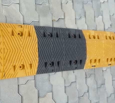 Reflective Glass Beads Rubber Speed Breaker 50mm Bengaluru