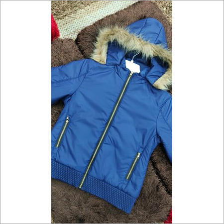 लड़की की छोटी जैकेट (हटाने योग्य कैप)