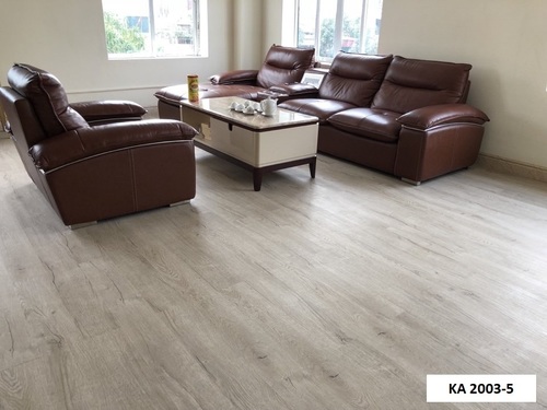 SPC Flooring - 100% Virgin PVC Material, 3.0-5.5mm Thickness, Wood Pattern | Anti-Slip, Waterproof, Sound Absorbent, Easy to Install, Eco-Friendly