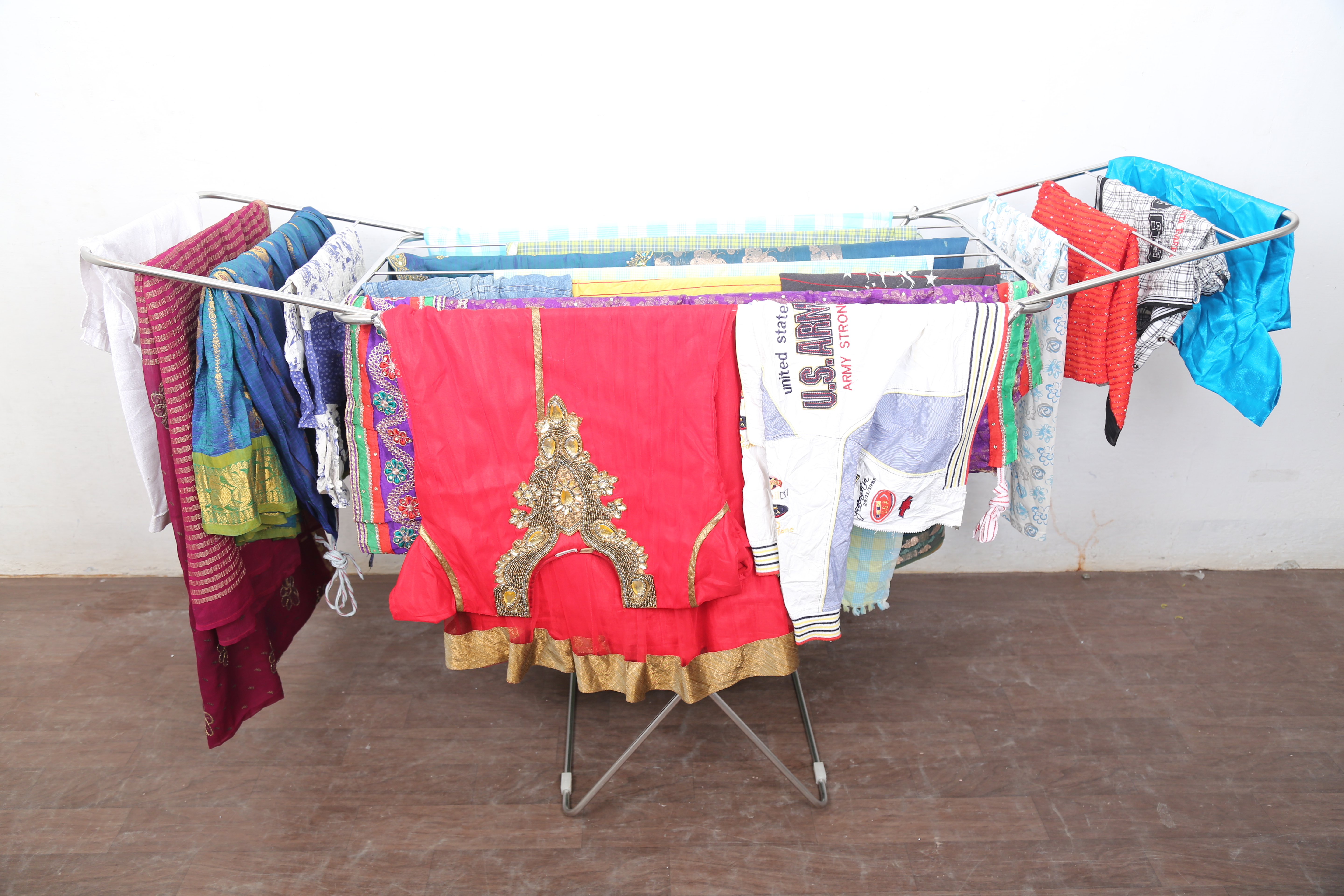 Floor Stands - Stainless Steel, 5 Feet Length , Silver Color - Outdoor Folding Hangers For Dresses