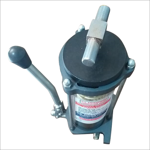 Manually Operated Piston Pump