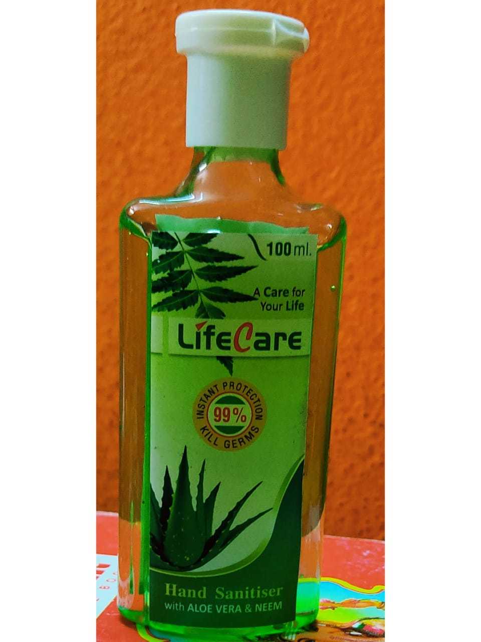 Life Care - 100 Ml Plastic Bottle, Green | 70% Alcohol With Neem Extract And Aloe Vera Gel