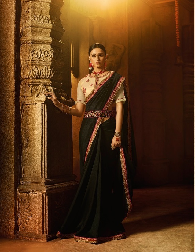 Designer Saree - Luxurious Silk Fabric, Elegant Pink Shade | Comfortable, Trendy Pleats, Festive And Fashionable Ready-to-wear Attire