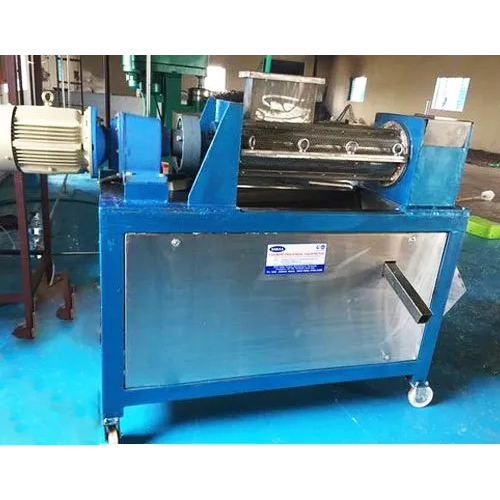 Cold Press Oil Extraction Machine - Stainless Steel Material, 220-380 Volt Voltage | Automatic Grade, 1 Year Warranty, Coconut Milk Plant