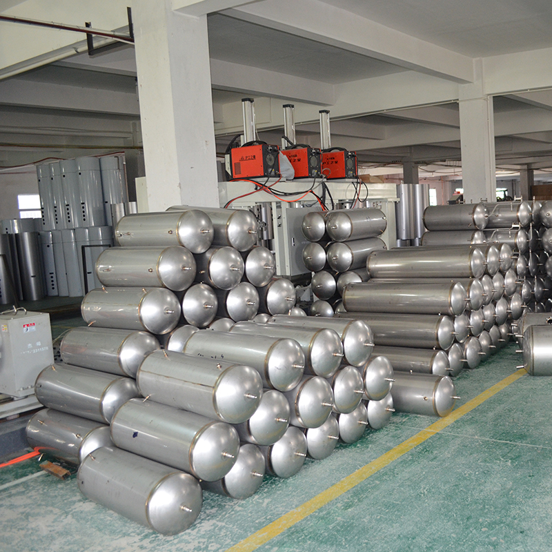 Stainless Steel Coating Horizontal Solar Hot Water Heater Tank Dimension(l*w*h): 520*520*1120 Millimeter (Mm)