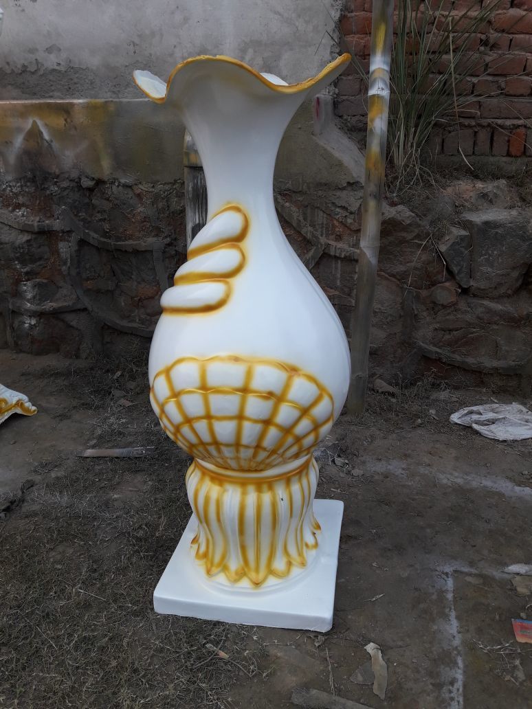 As Per Client Choice Fiberglass Pot