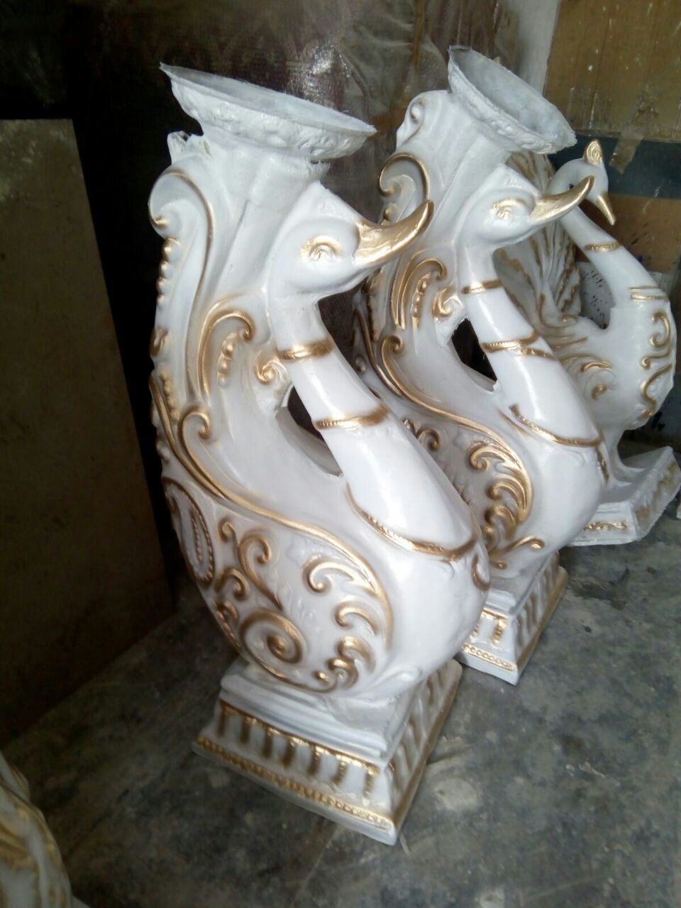 As Per Client Choice Fiberglass Pot