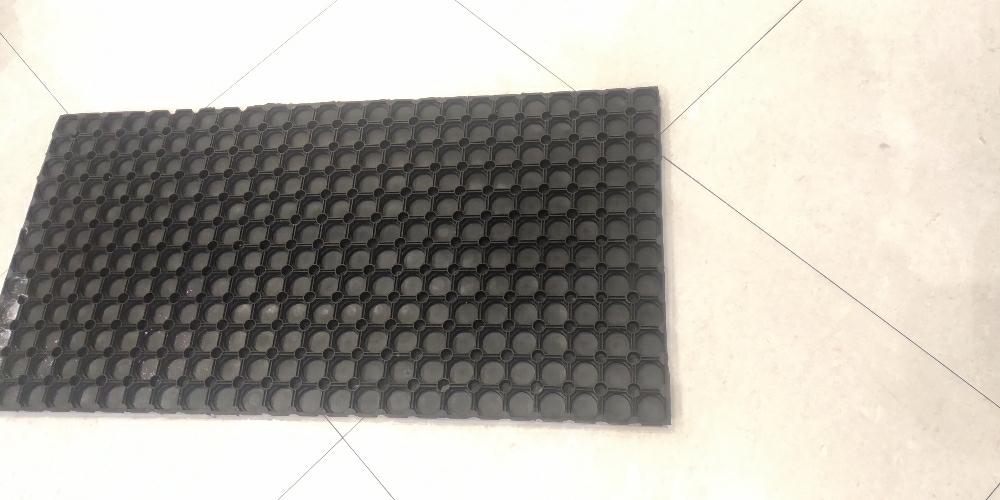 Rubber Mats - Various Dimensions, Rectangular Shape | Durable Black Rubber For Industrial Applications