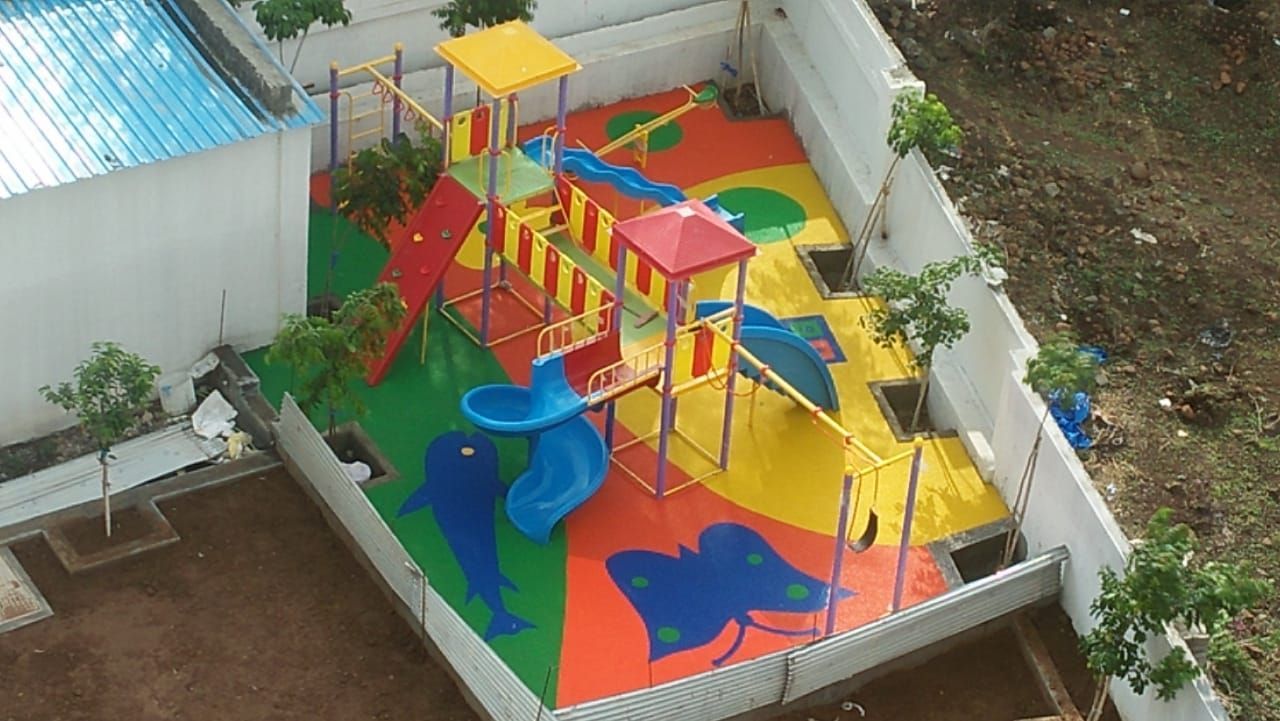 Surface Flooring - Epdm Material, 12mm Thickness, Customizable Size, Red Color | Durable, Easy Maintenance, High Impact, Slip Resistant, Uv Resistant, Weatherproof