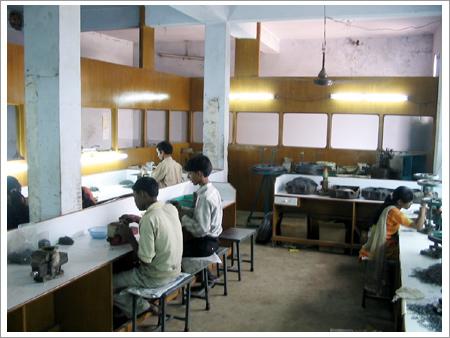 निर्माण इकाई