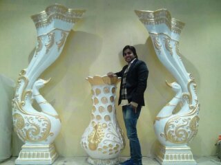 As Per Client Choice Decorative Planter