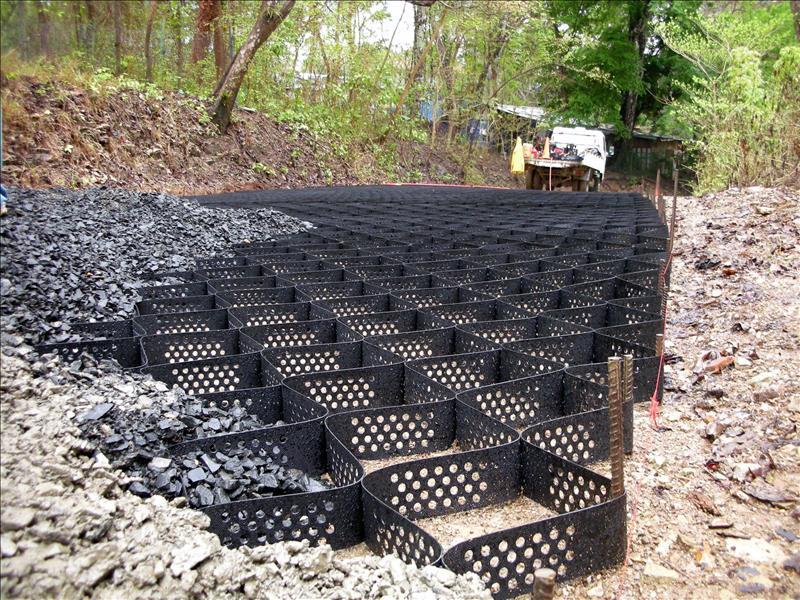High Intensity Hdpe Geocell - 330-1000mm Size, Smooth & Textured Surface Treatment | Road Subgrade Reinforcement, Good Stability & Pressure Resistance