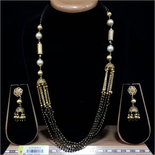 Studded Gemstone Mangalsutra Set