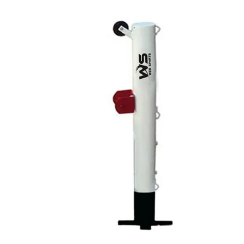 लॉन टेनिस पोल