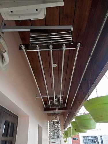 सिल्वर एसएस सीलिंग हैंगर