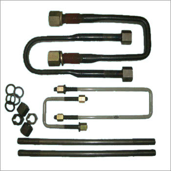 नट के साथ यू-बोल्ट