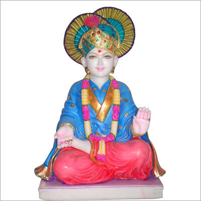 मार्बल स्वामी नारायण की मूर्ति