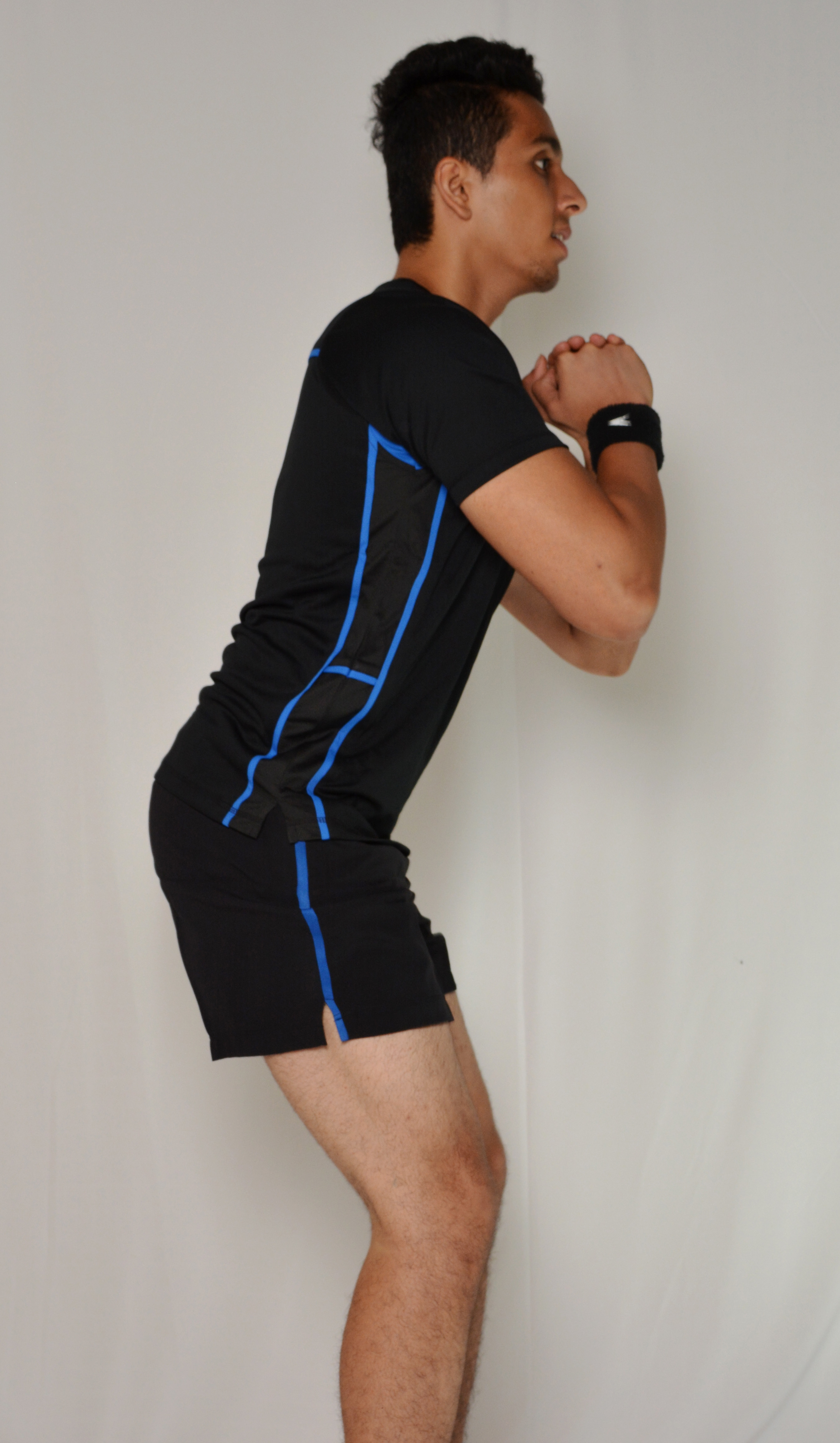 Running Wear - Color: Black / R.blue