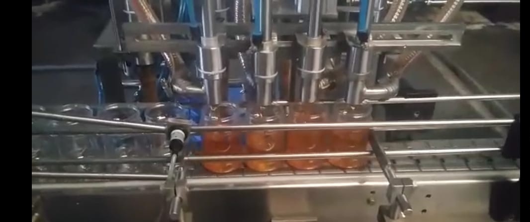 Semi-automatic Filling Machine - Stainless Steel, Silver Finish | 220 Volt Efficiency For Beverage Production