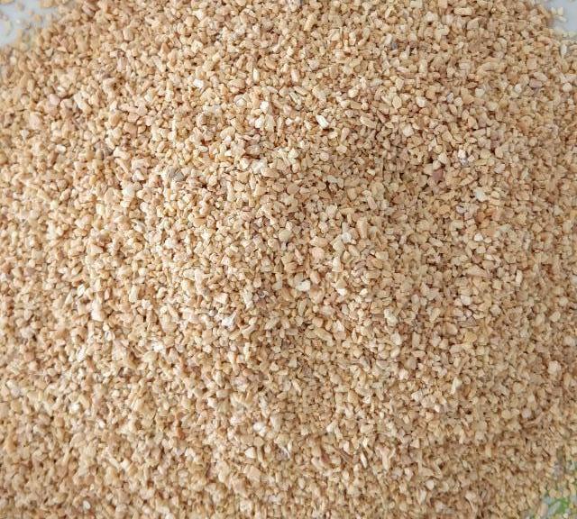 Dehydrated Garlic Granules - Premium Quality, Off White To Yellow Color, 12 Month Shelf Life, Crisp And Impurity-free