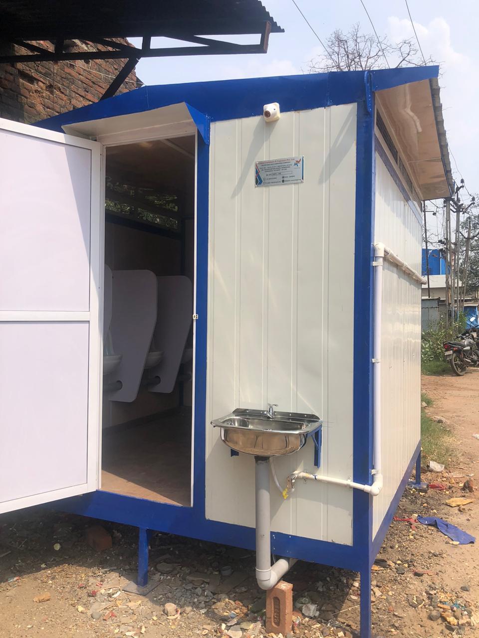 Portable Urinal Cabin - Floor Material: 18mm Thick Cement Sheet
