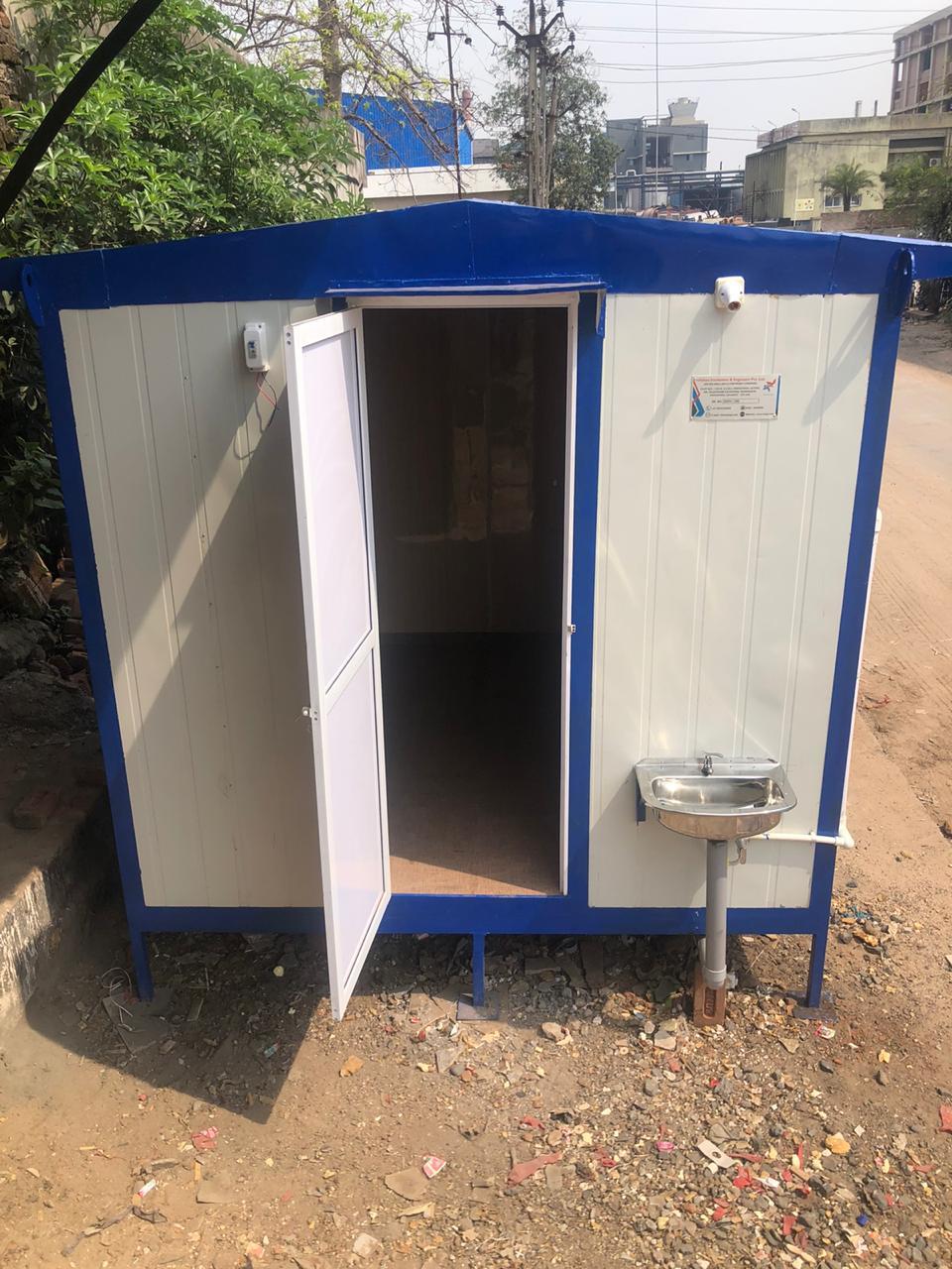 Portable Urinal Cabin - Floor Material: 18mm Thick Cement Sheet