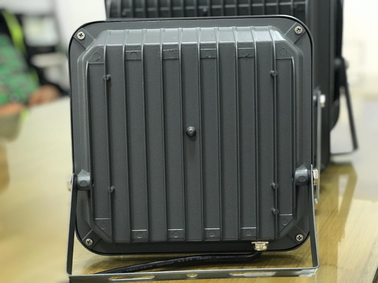 50 W Flood Light Application: Home And Offices