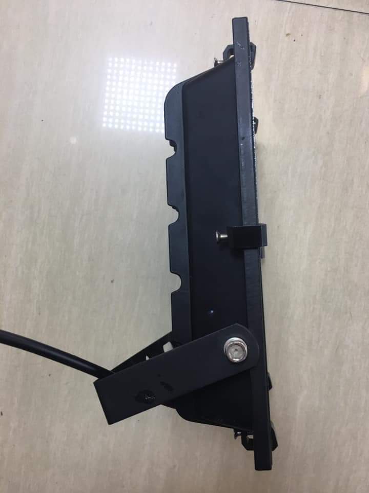 50 W Flood Light Application: Home And Offices