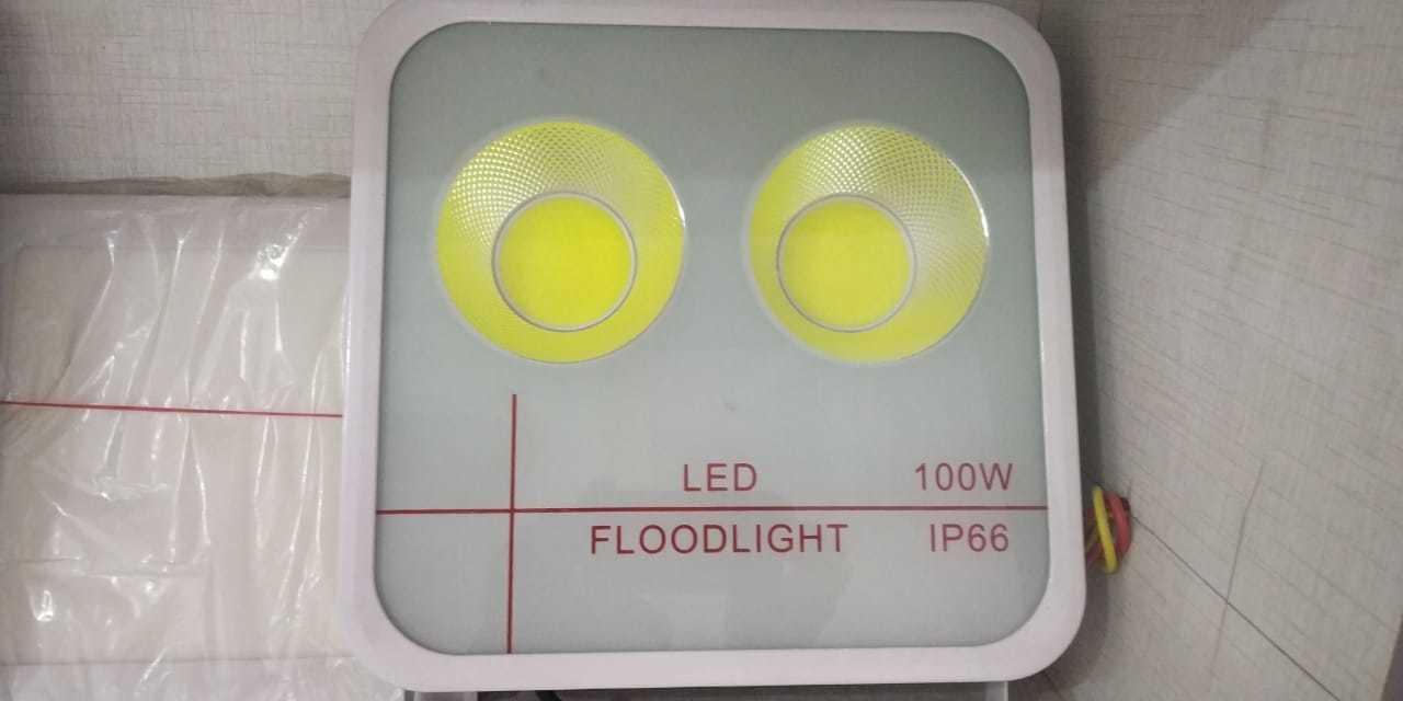 200 W Flood Light Application: Home And Offices