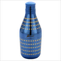 प्राचीन पीतल की बोतल