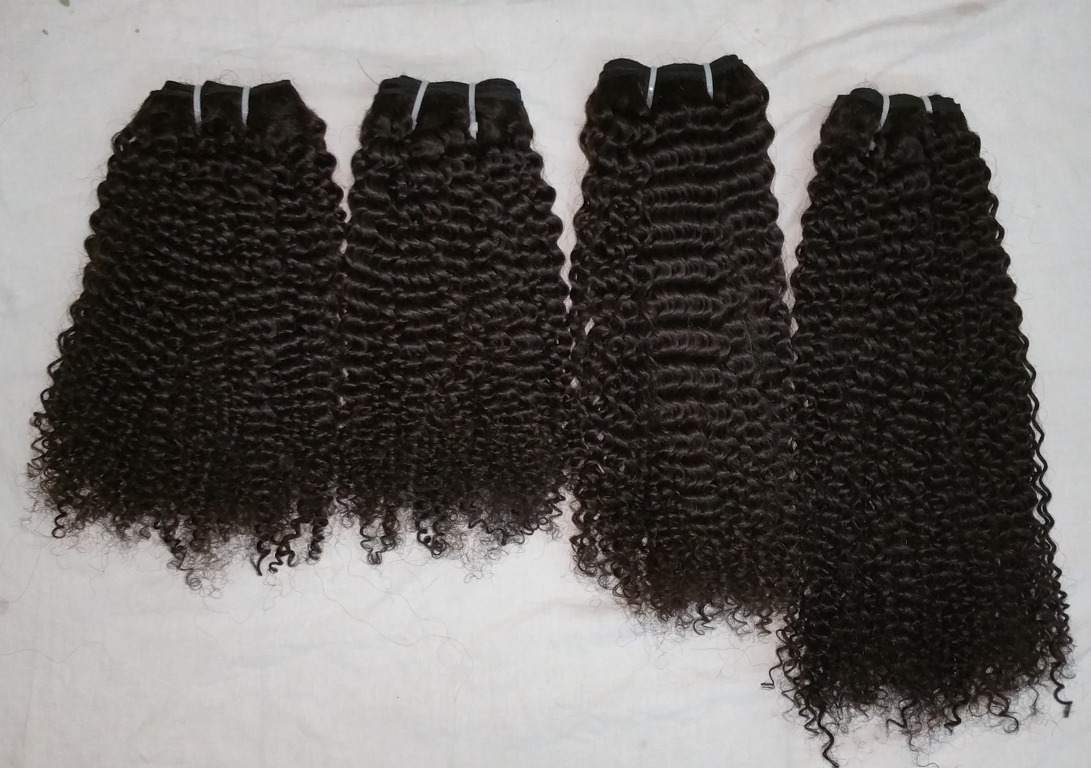 Kinky Curly Human Hair Weaves - 26 Inch, Black Color | 100% Shed-free, Easy To Maintain, Smooth And Soft Texture, Washable And Durable