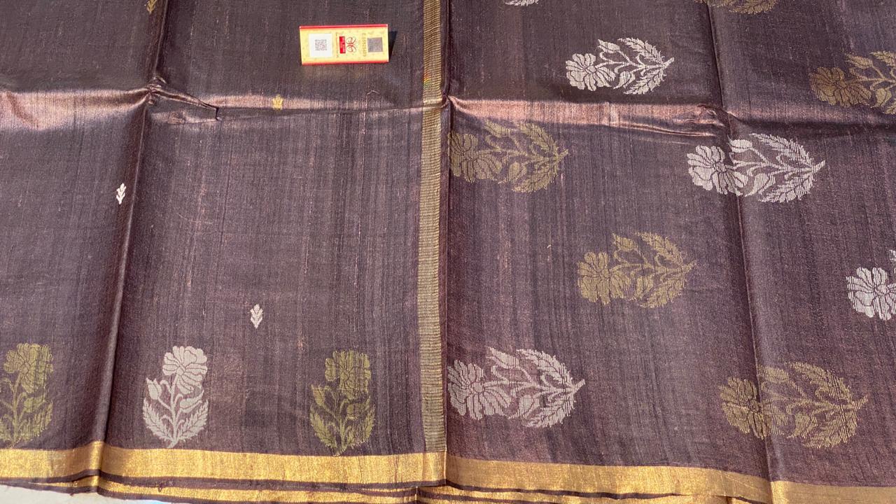 Pure Tussar (Kosa) Silk Handloom All Over Flower Weaved Saree - Pure Tussar Silk Running Plain Blouse Elegant Flower Pattern Ideal For Party Wear