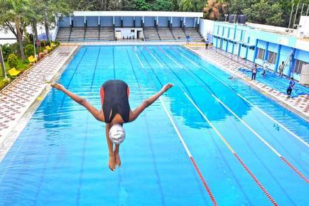Designer Swimming Pool - 13m X 25m, Rectangular Blue Competition Pool