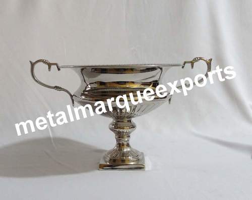 हैंडल एप्लीकेशन के साथ एल्युमिनियम शाइनिंग पोलिश फ्लावर वास: घर की सजावट