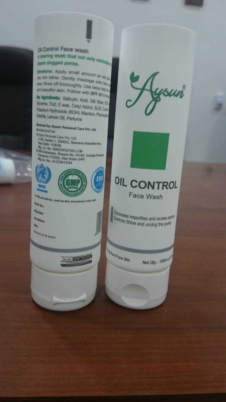 Seamless Plastic Packaging Tube - 4-side Seal Design | Filling Capacity Of 158 Pcs/min For Efficient And Reliable Packaging Solutions