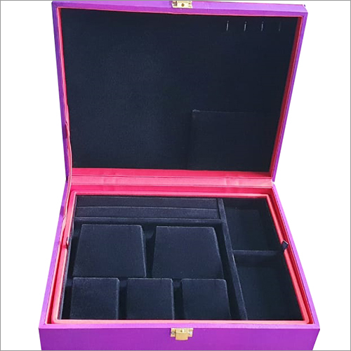 नेकलेस सेट बॉक्स