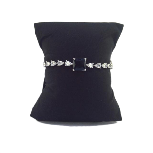 Fancy Cz Bracelets Gender: Women