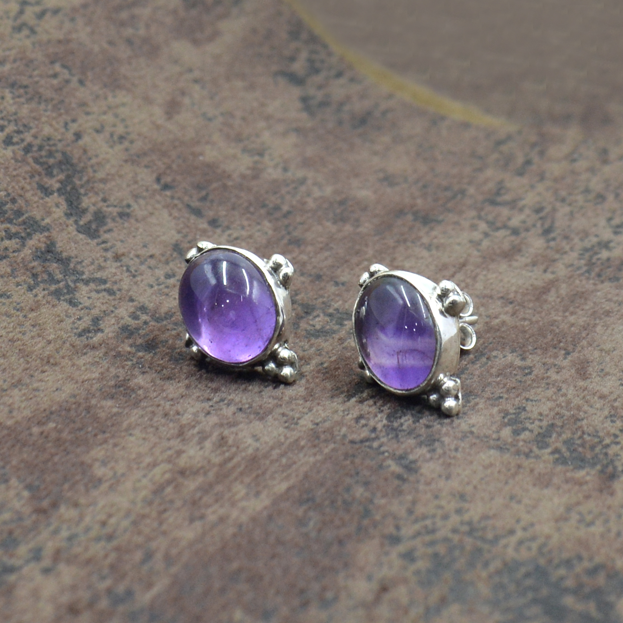 Silvesto India 925 Sterling Silver Natural Purple Amethyst Oval Shape Gemstone Stud Earring For Women - 1.7 Cm 4 Grams Gemstone Earrings For Anniversary Engagement Wedding