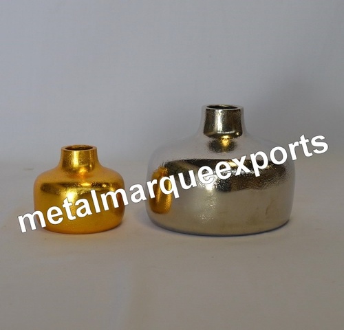 एंटीक फिनिश टेबल टॉप वैसेस एप्लीकेशन: घर की सजावट