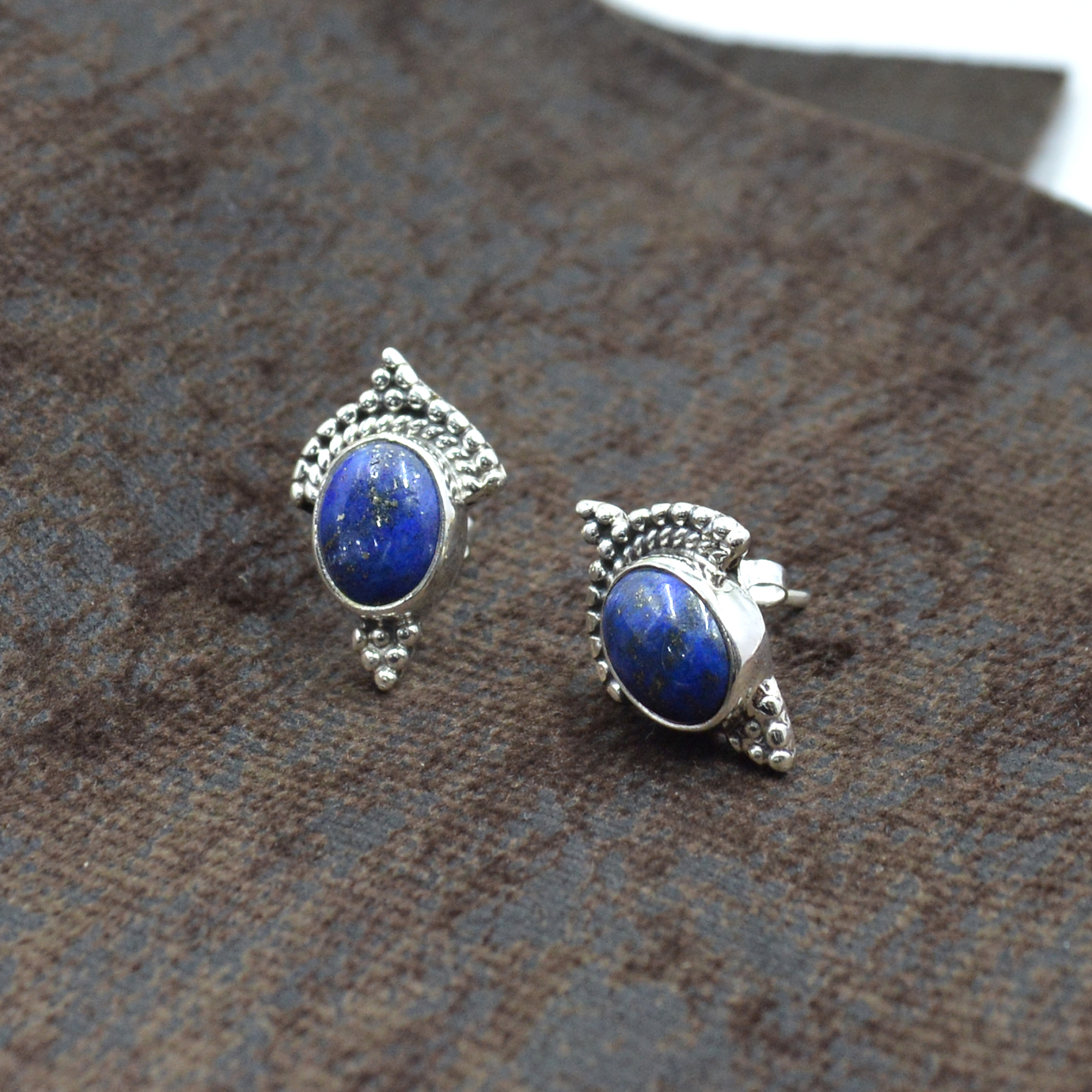 Silvesto India 925 Sterling Silver Natural Lapis Lazuli Oval Shape Gemstone Stud Earring For Women Size: 1.8 Cm