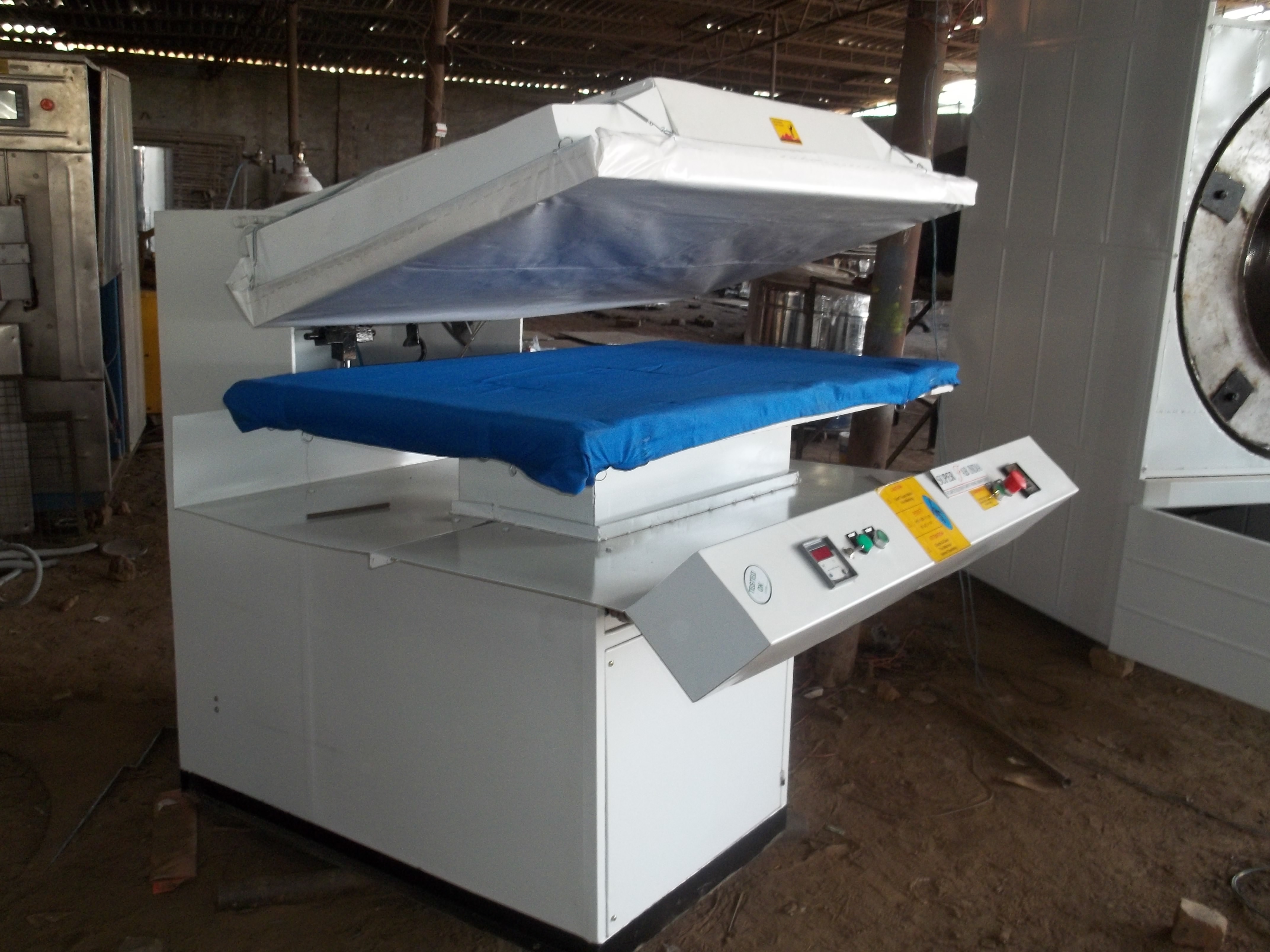 Flat Bed Press - Color: Blue & White