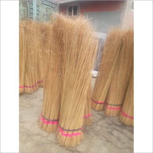 Coconut Stick Broom Application: Floor Cleaning