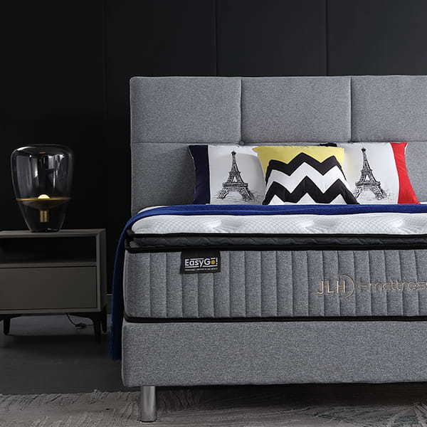 Hot Selling Pillow Top Design With Oxygen-plus Fabric In King Queen Size Mattress In A Box