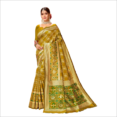 Embroidered Ladies Silk Banarasi Saree