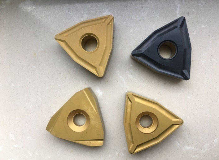 Black/yellow Tnmx1106-2 Cnc Peeling Turning Tool Inserts