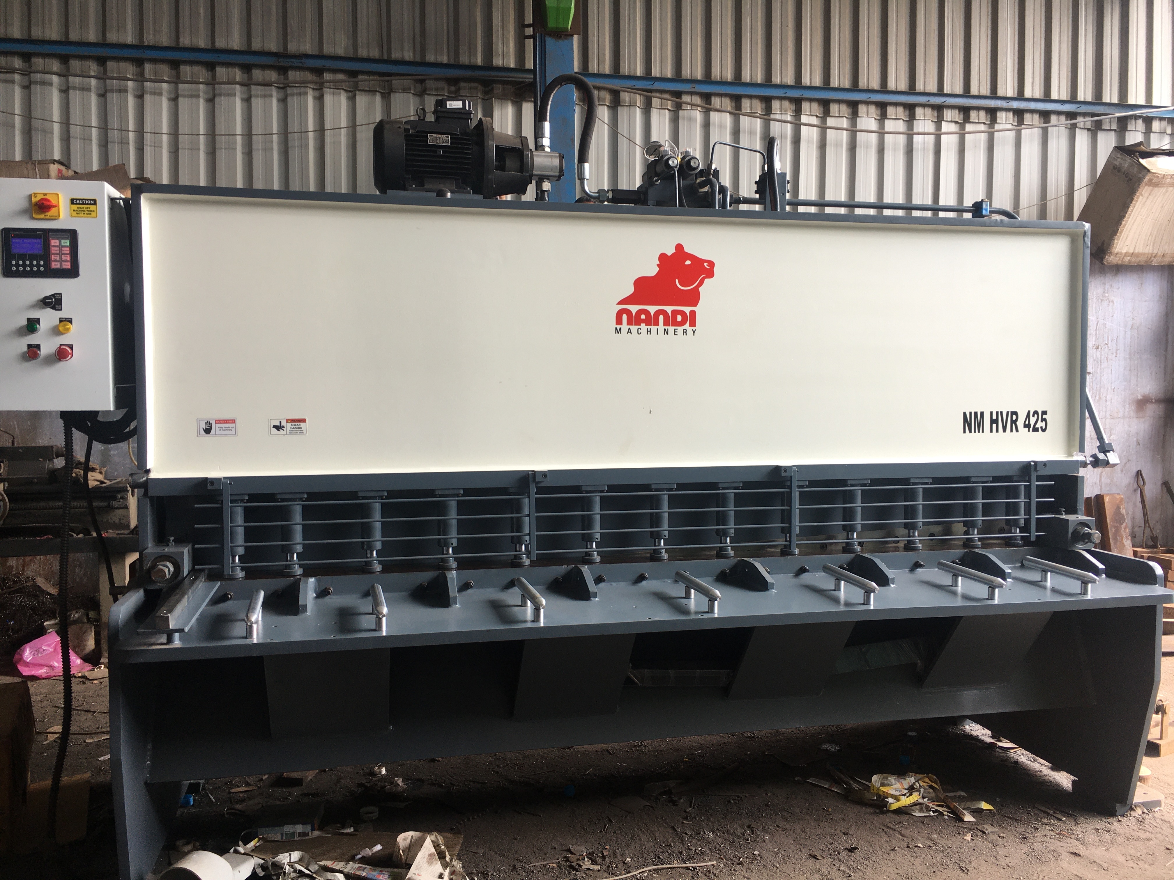 Hydraulic Shearing Machine - Automatic Grade: Manual