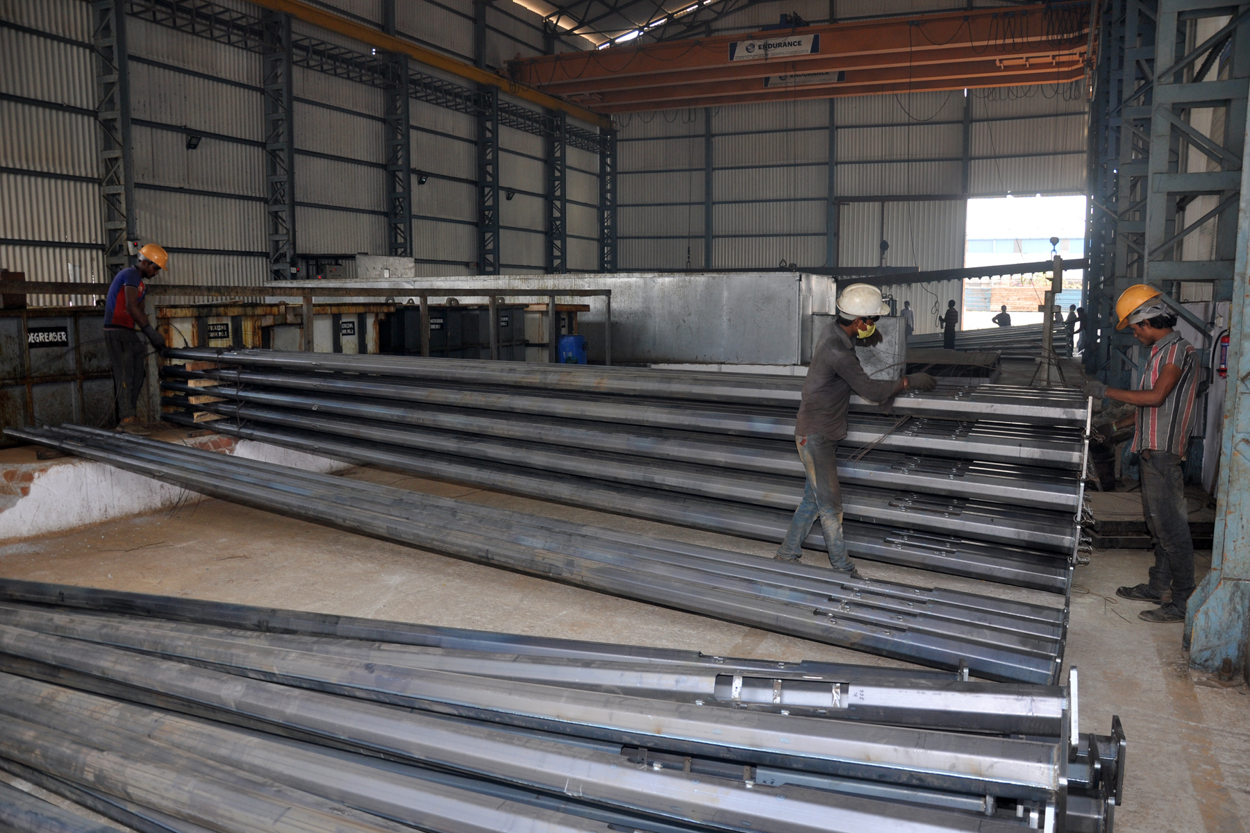 Silver Galvanized Octagonal Poles