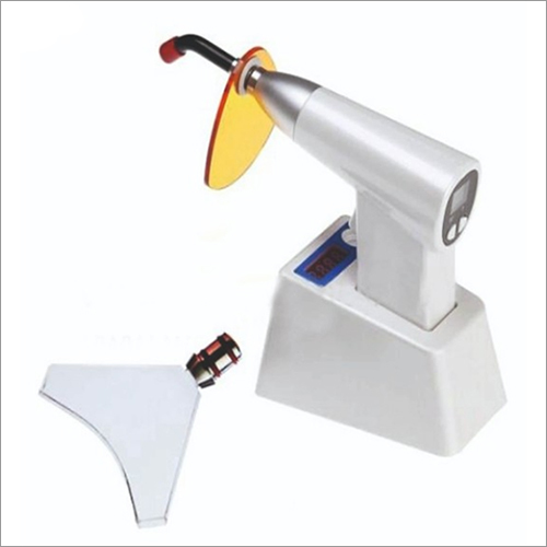 एडलर लाइट क्योर यूनिट