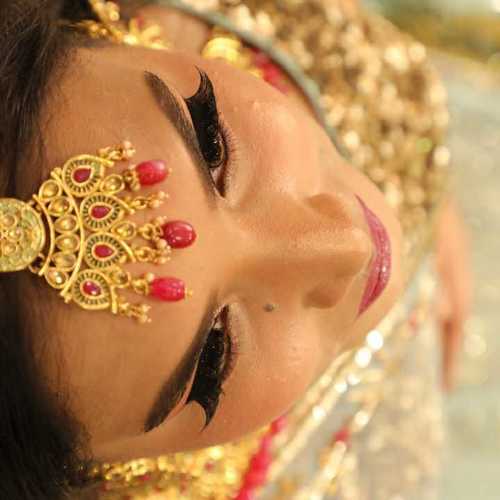 सिलिकॉन रिसेप्शन मेकअप